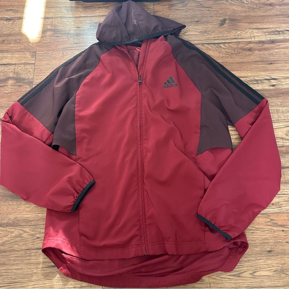 Adidas men’s lightweight windbreaker jacket medium burgundy red EUC